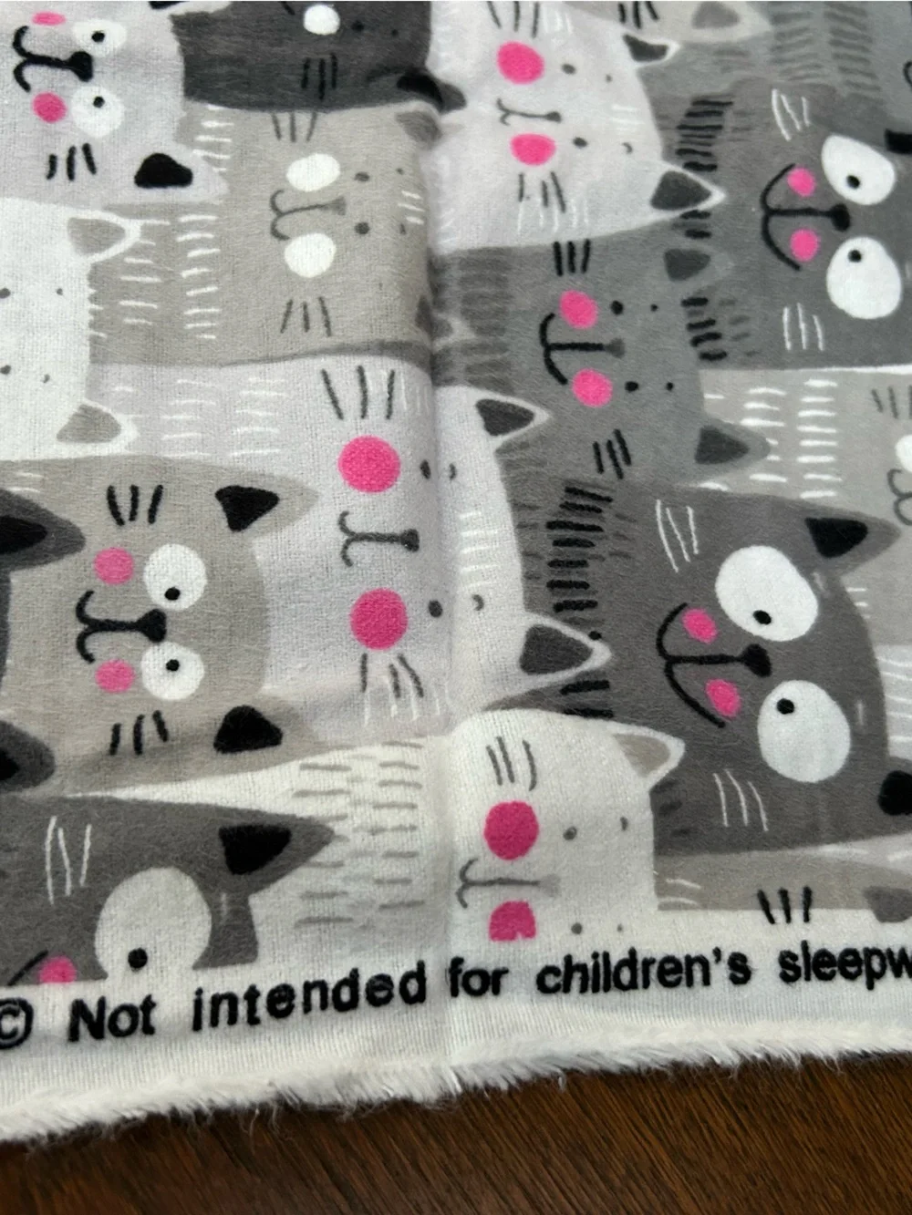 Fabric Gray/White Cat Pattern flannel Remnant 40” wide long/18”to 16.5”, s0 cute